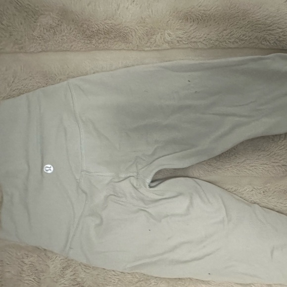 LULULEMON powder blue leggings - Picture 2 of 3